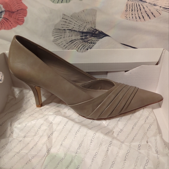 Aldo Minetta High Heel Shoes, Taupe, Size 8.5 US - Picture 3 of 3